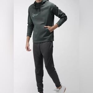 Nike Men’s Therma Camo Swoosh Hooded Pullover